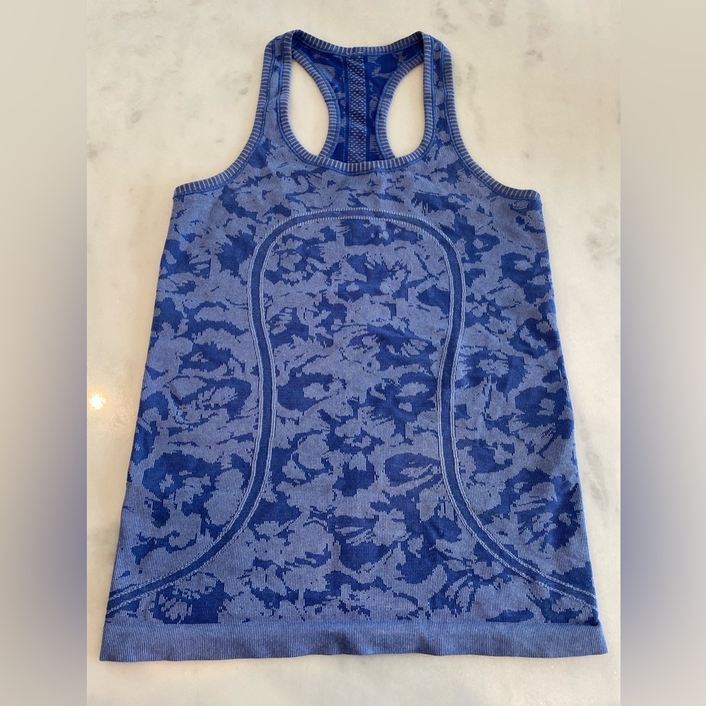 Lululemon swiftly tech tank. EUC. Size 4.